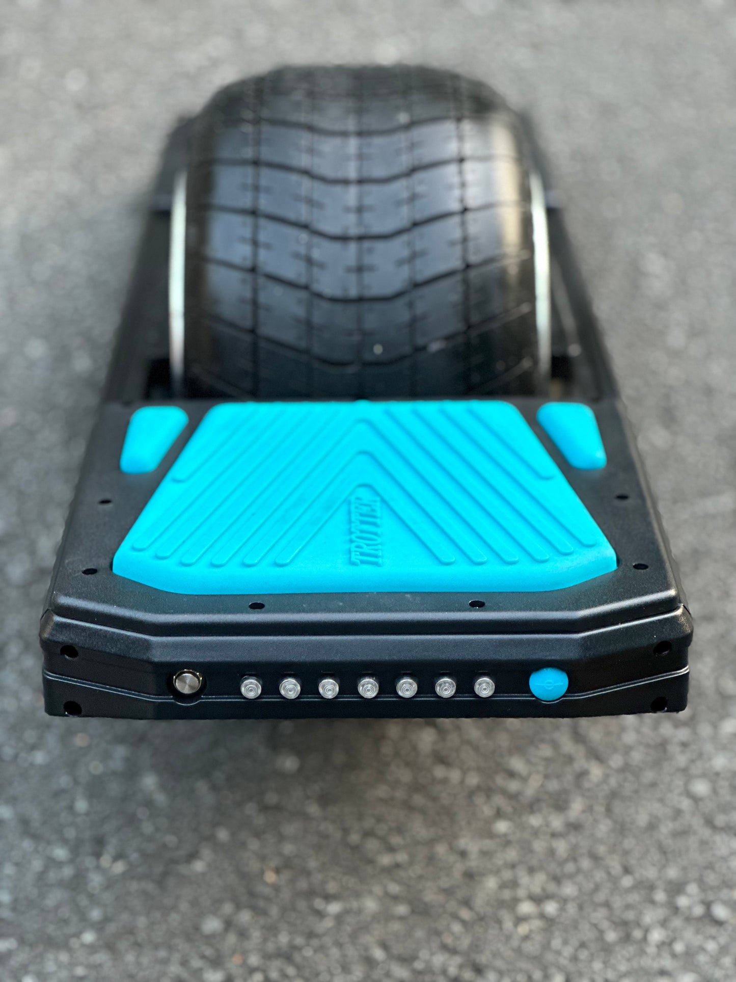 FA3Z Trotter surfing electric scooter