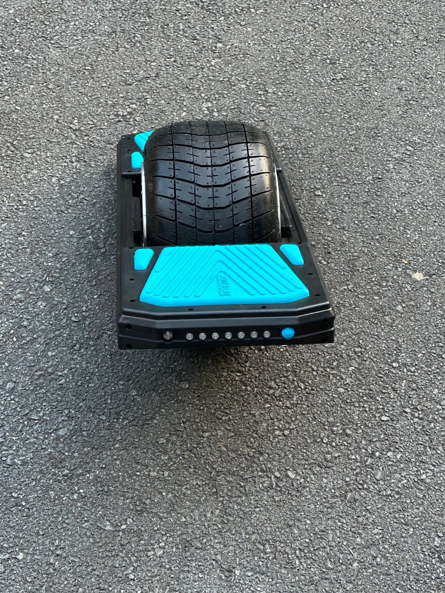 FA3Z Trotter surfing electric scooter